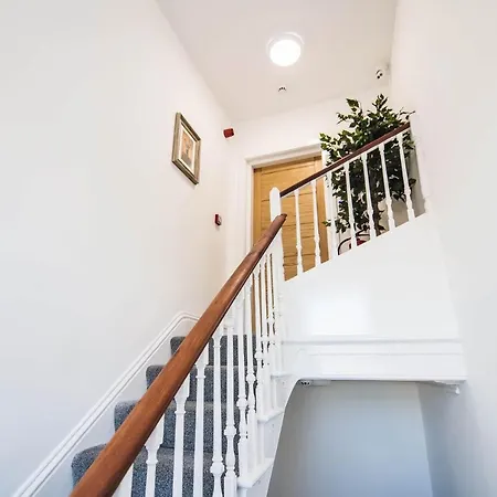 Holiday home 3 - The Crescent York