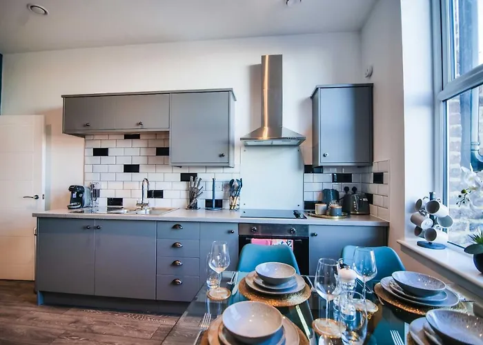 3 - The Crescent יורק